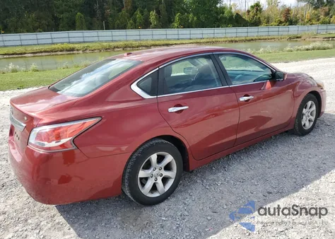 2015 Nissan Altima 2.5 из США, поврежденный, VIN 1N4AL3AP6FN382562